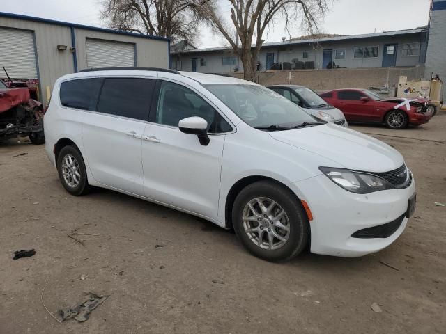 2021 Chrysler Voyager LXI