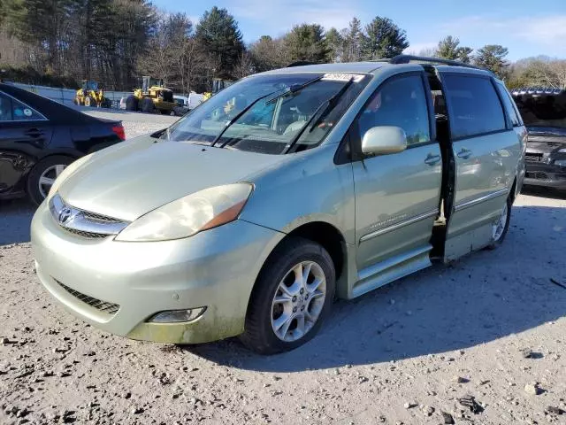 2006 Toyota Sienna XLE