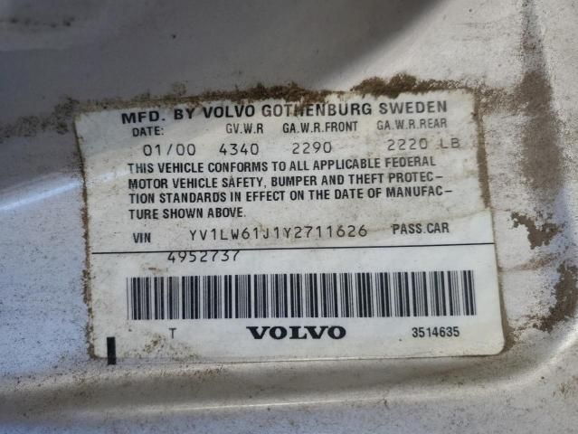 2000 Volvo V70 Base