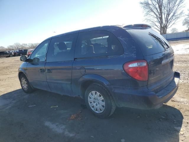 2005 Chrysler Town & Country LX