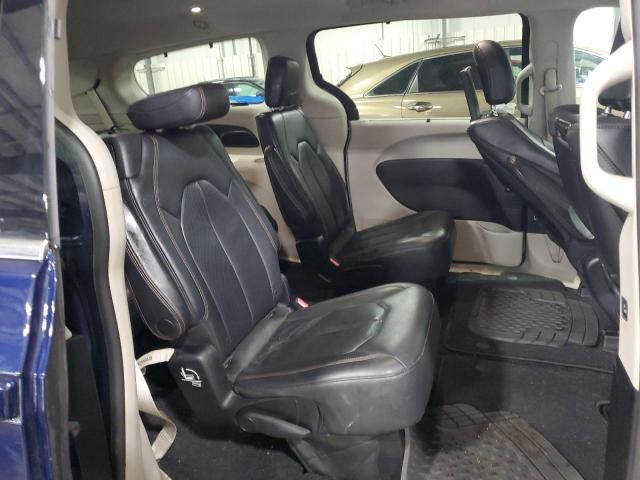 2017 Chrysler Pacifica Touring L Plus