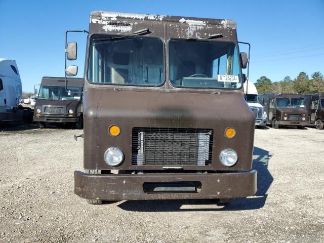 2009 Freightliner Chassis M Line WALK-IN Van