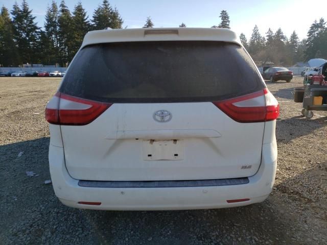 2015 Toyota Sienna XLE