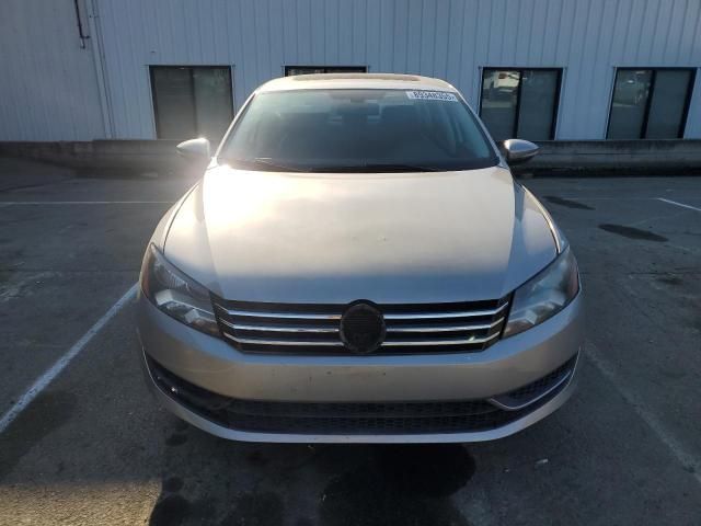 2012 Volkswagen Passat SE