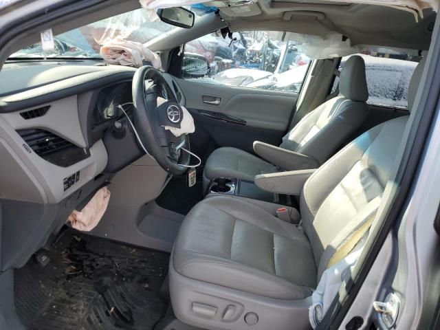 2017 Toyota Sienna XLE