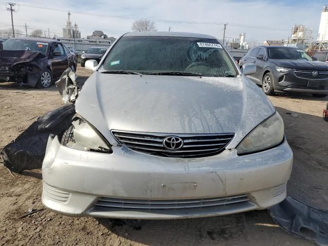 2005 Toyota Camry LE