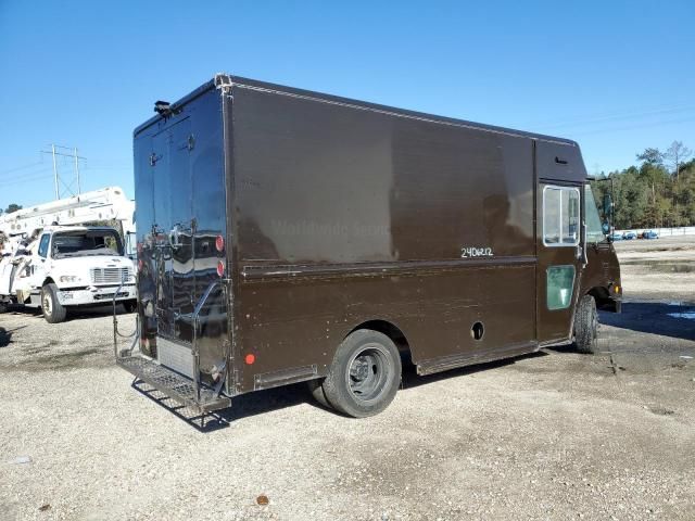 2009 Freightliner Chassis M Line WALK-IN Van