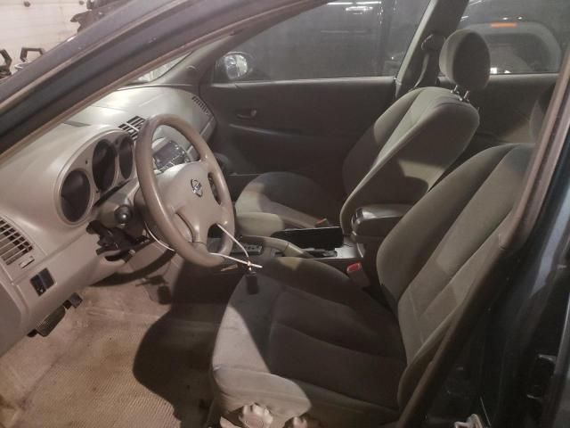 2002 Nissan Altima Base