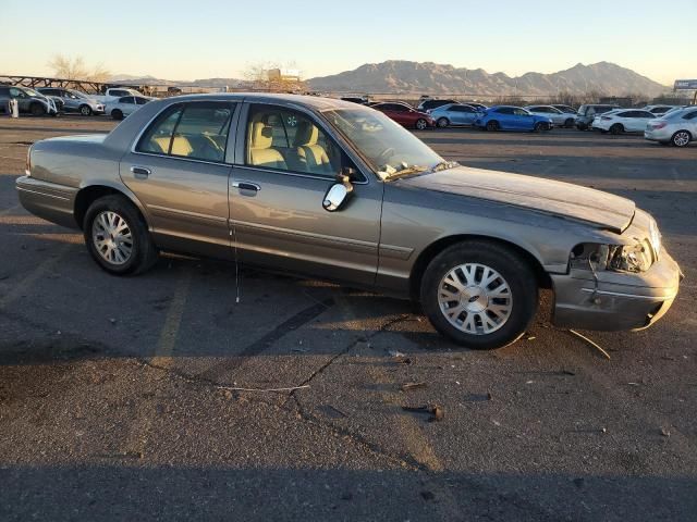 2004 Ford Crown Victoria LX