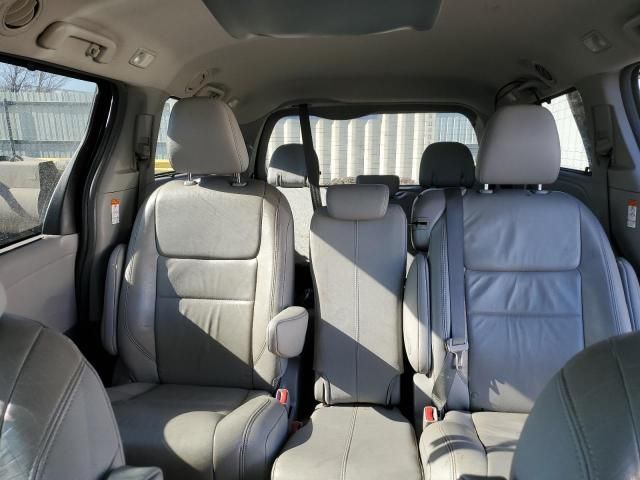 2018 Toyota Sienna XLE