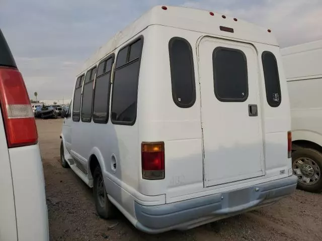 2001 Ford Econoline E350 Super Duty Cutaway Van