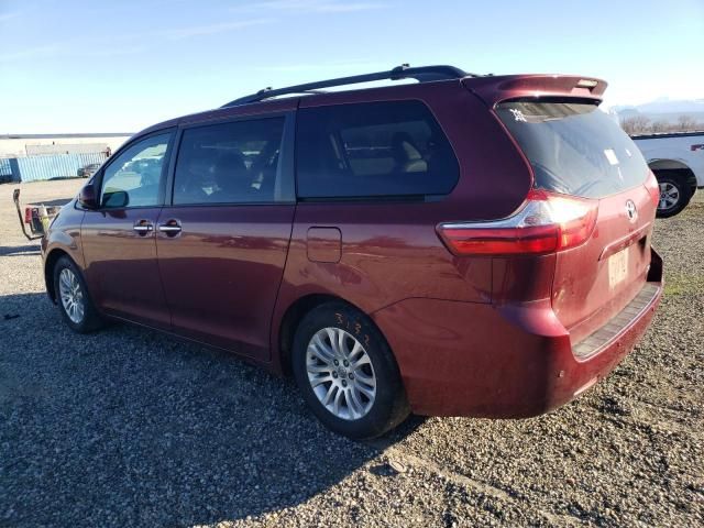 2015 Toyota Sienna XLE