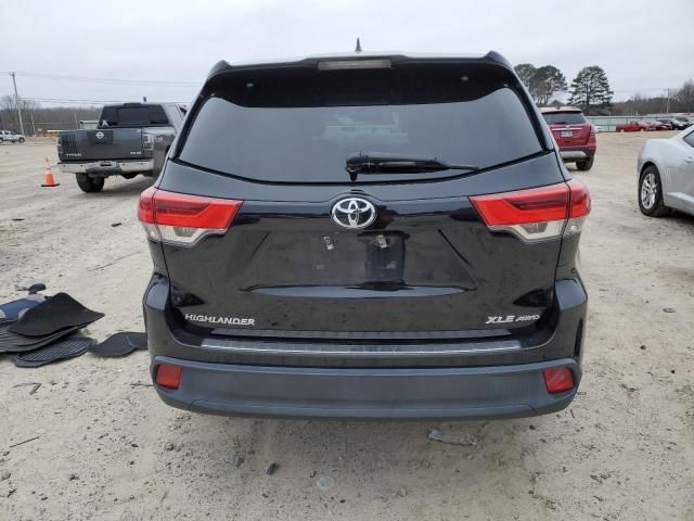 2018 Toyota Highlander SE