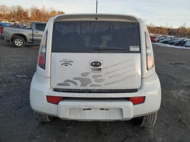 2011 KIA Soul +