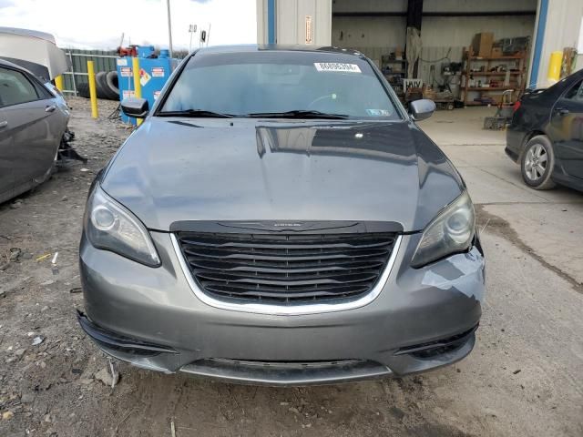 2013 Chrysler 200 Touring