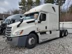 2019 Freightliner Cascadia 126