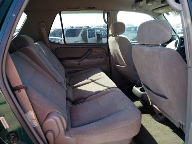 2004 Toyota Sequoia SR5