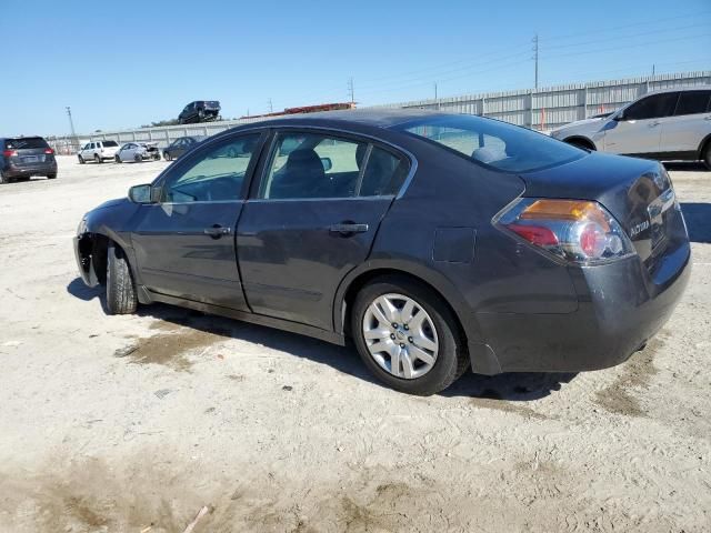 2010 Nissan Altima Base