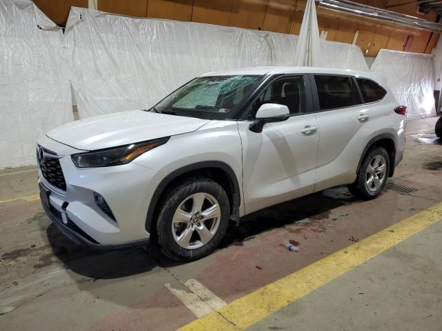 2023 Toyota Highlander L