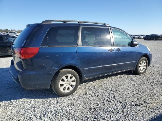 2005 Toyota Sienna CE