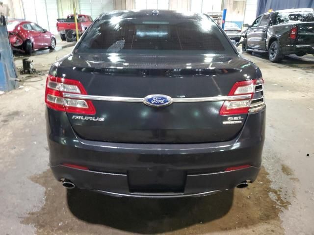 2015 Ford Taurus SEL