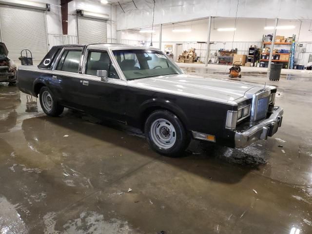 1988 Lincoln Town Car Signature