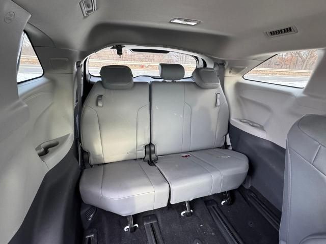 2021 Toyota Sienna XLE