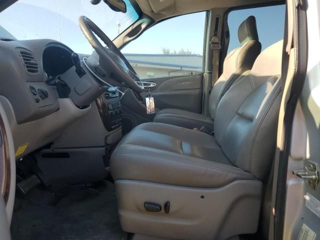 2003 Chrysler Town & Country Limited