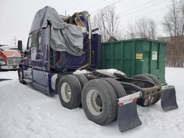 2015 Freightliner Cascadia 125