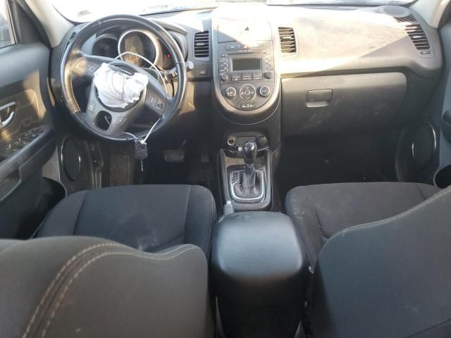 2013 KIA Soul +