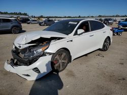 KIA Vehiculos salvage en venta: 2016 KIA Optima SX