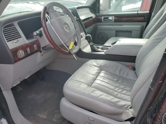 2004 Lincoln Navigator