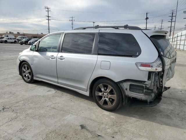 2014 Toyota Sienna Sport