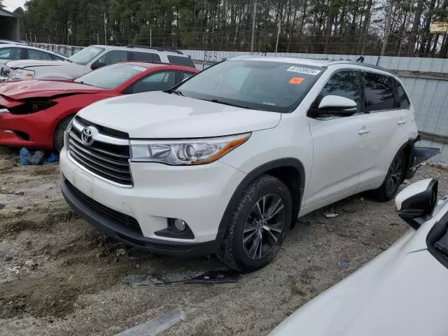 2016 Toyota Highlander XLE