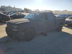 Carros salvage sin ofertas aún a la venta en subasta: 2003 Chevrolet Silverado C1500