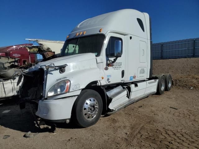 2012 Freightliner Cascadia 125