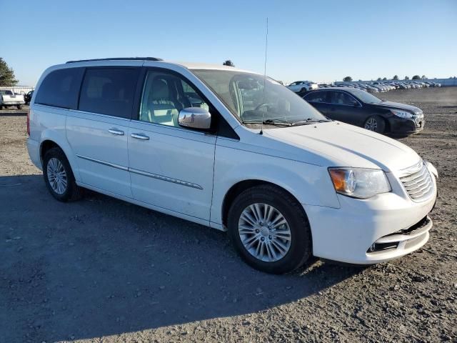 2015 Chrysler Town & Country Touring L