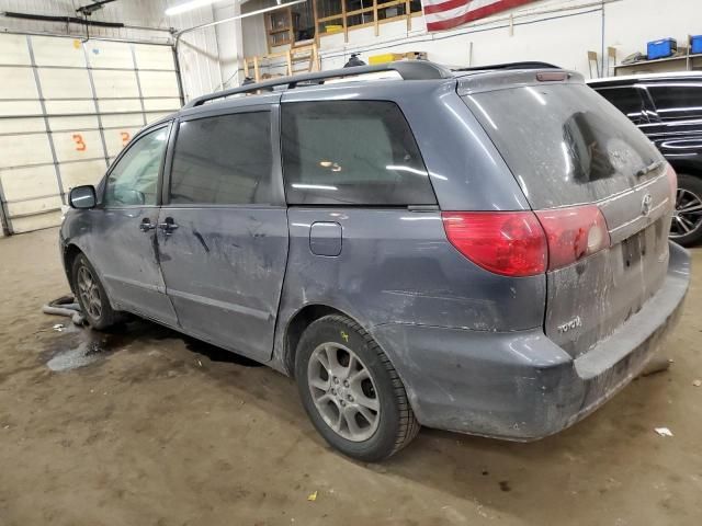 2006 Toyota Sienna XLE