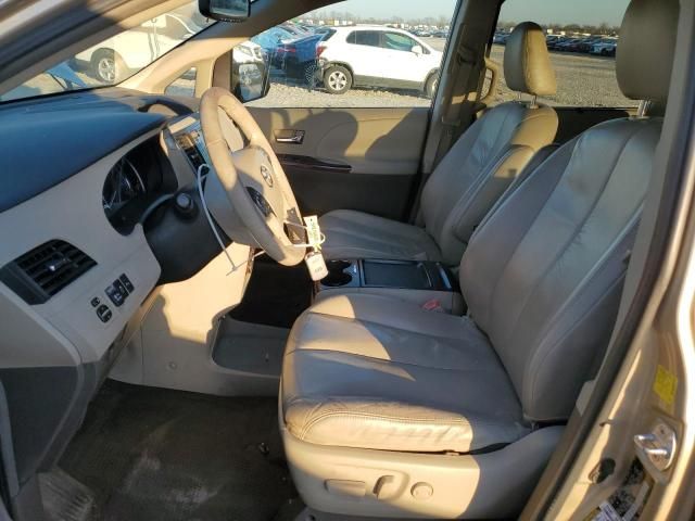 2011 Toyota Sienna XLE