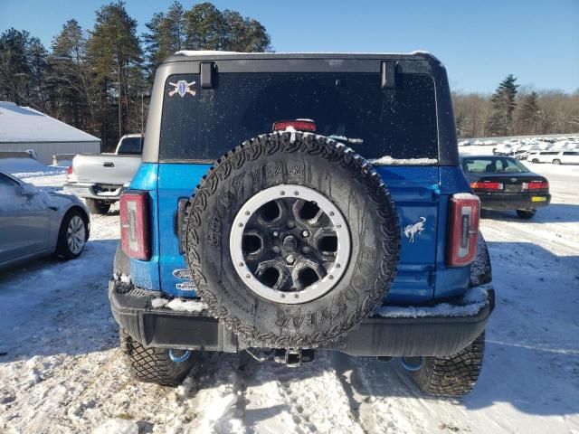 2023 Ford Bronco Base