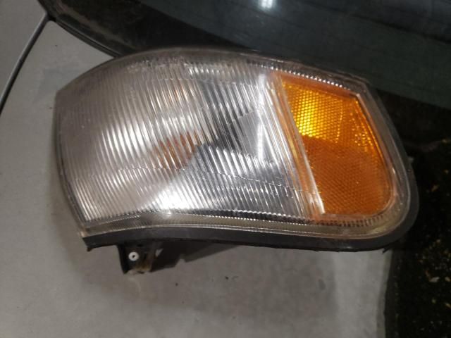 1999 Nissan Sentra Base