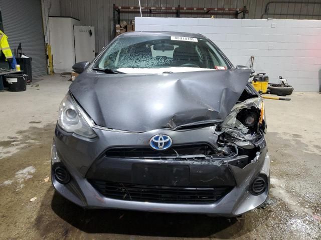 2015 Toyota Prius C