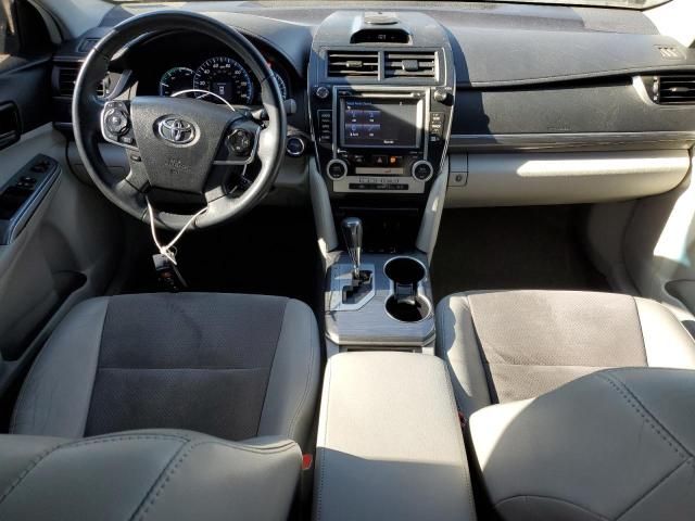 2014 Toyota Camry Hybrid