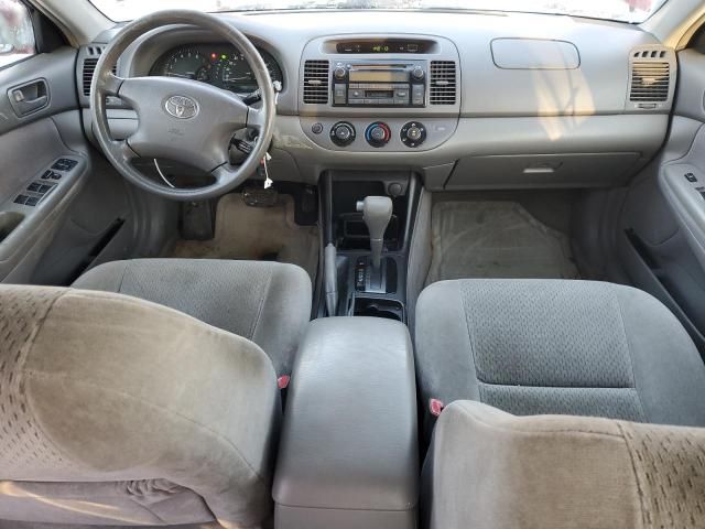 2004 Toyota Camry LE