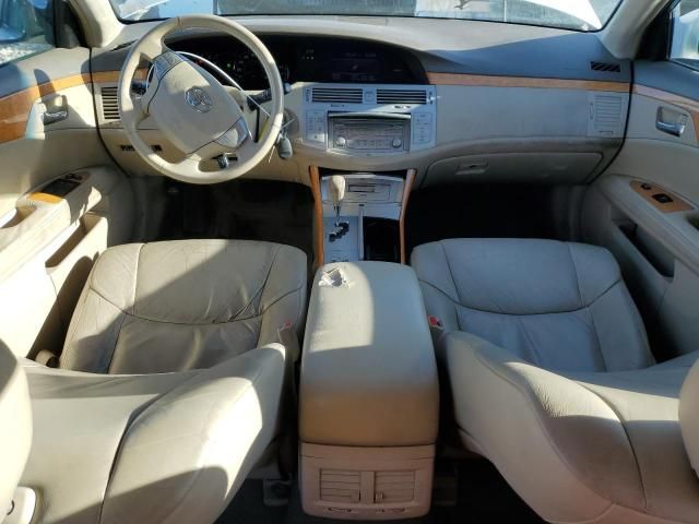 2005 Toyota Avalon XL