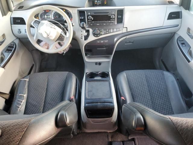 2013 Toyota Sienna Sport