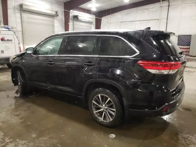 2018 Toyota Highlander SE