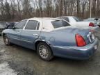 2000 Lincoln Town Car Signature