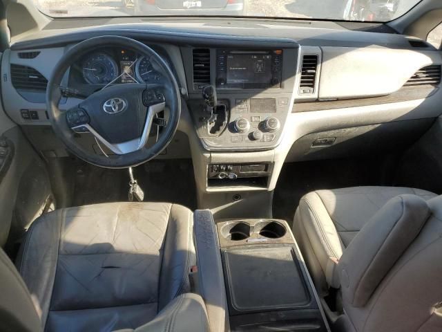 2015 Toyota Sienna XLE