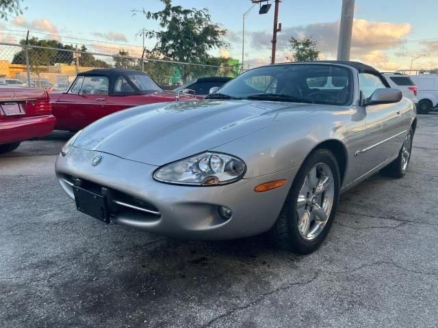 1999 Jaguar XK8